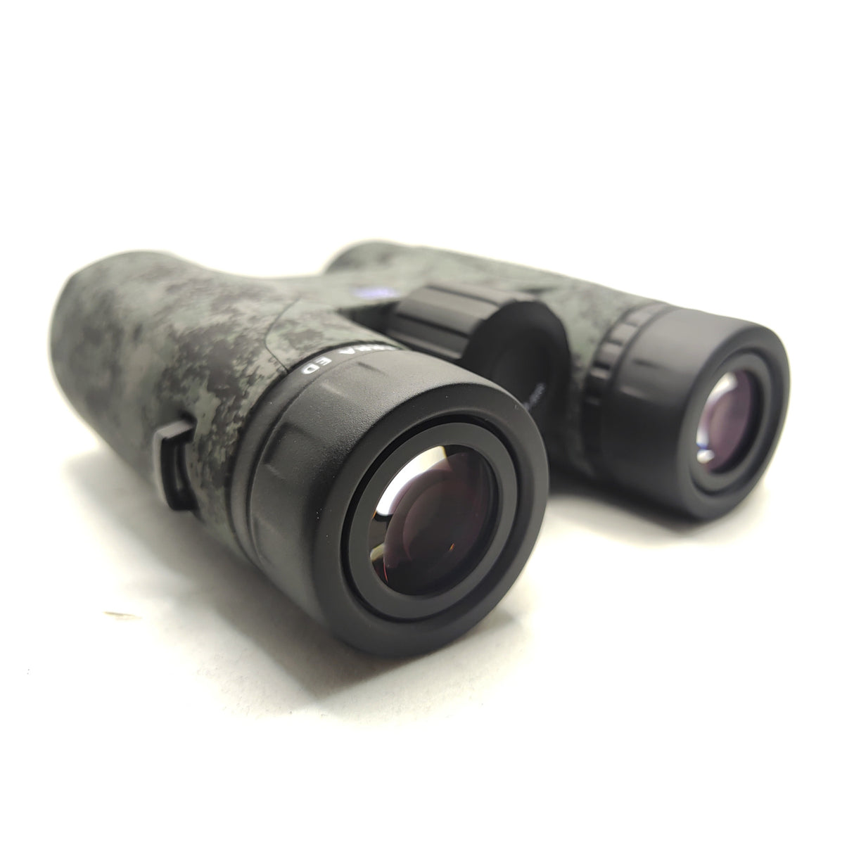 Zeiss Terra ED Håndkikkert - Camo - 10x42